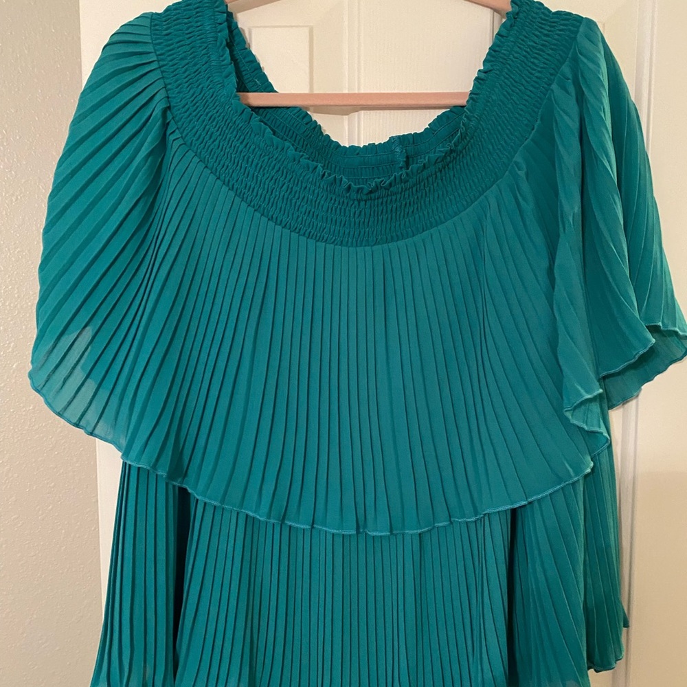 Off the shoulder multi layered blouse